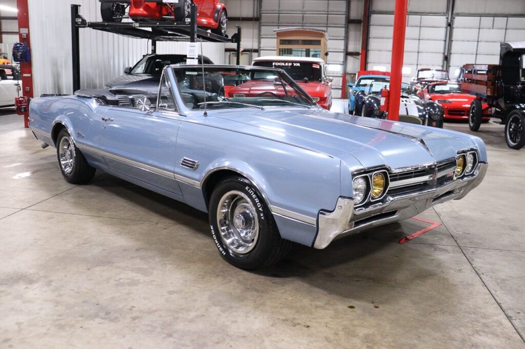 1966 Oldsmobile Cutlass 442 Convertible